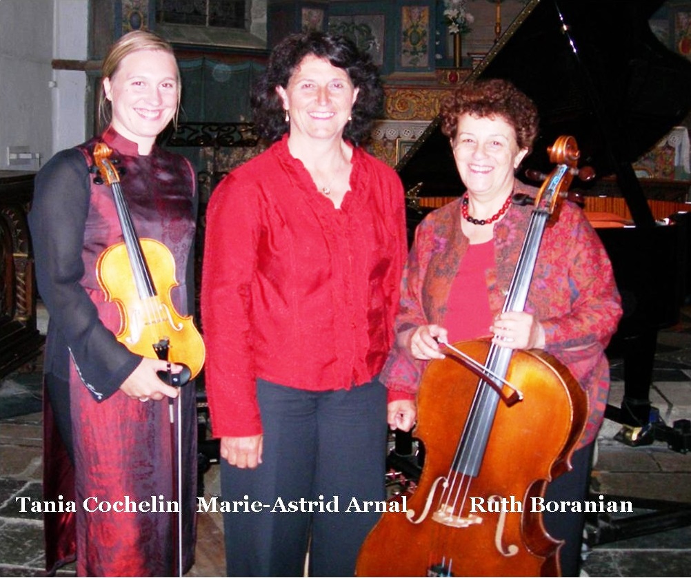 Tania Cocheli (violon) - Marie-Astrid Arnal (piano) - Ruth Ehkirch (violoncelle)